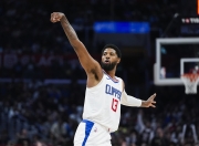 英雄联盟总决赛-快船力克勇士，乔治绝杀成英雄