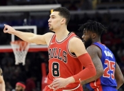 英雄联盟总决赛-活塞战胜魔术，格兰特出色发挥