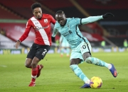 英雄联盟总决赛-包含圣埃蒂安主场击败巴黎FC，豪取三分的词条