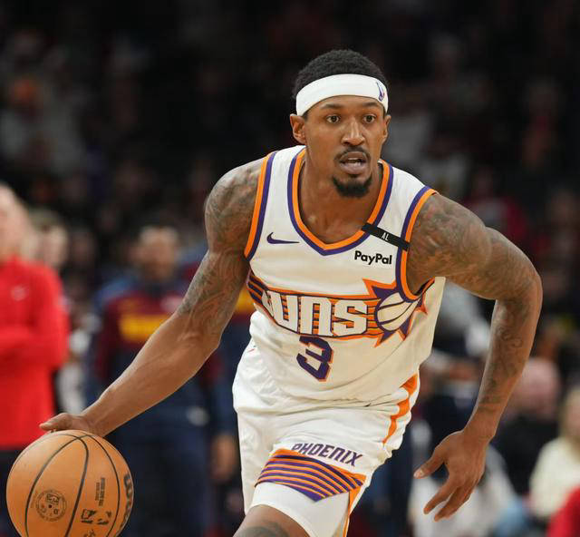 太阳队在本场比赛中逆转晋级下一轮 太阳队在本场比赛中逆转晋级下一轮