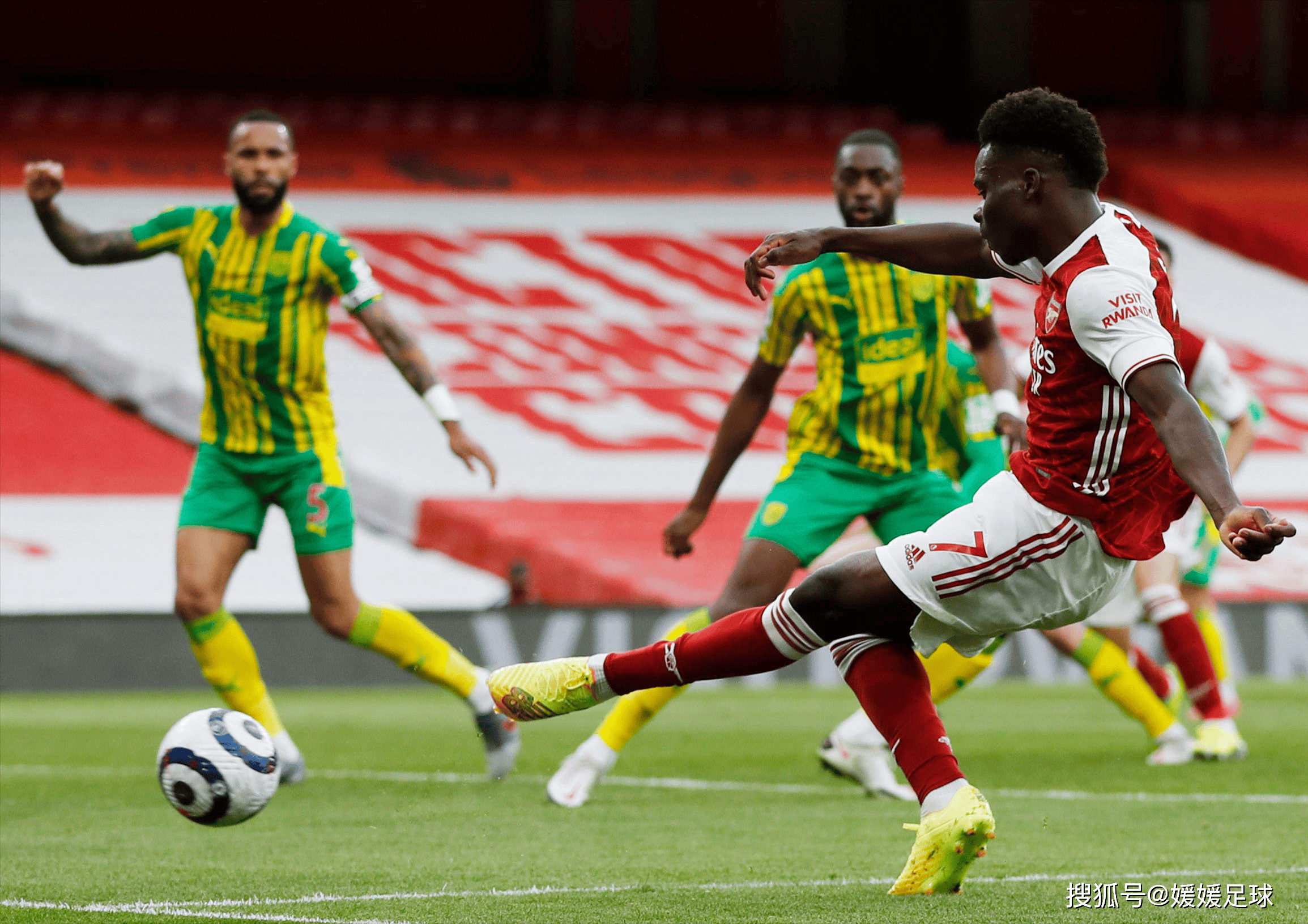 阿森纳主场大胜伯恩利,稳固前四位置 阿森纳主场大胜伯恩利,稳固前四位置