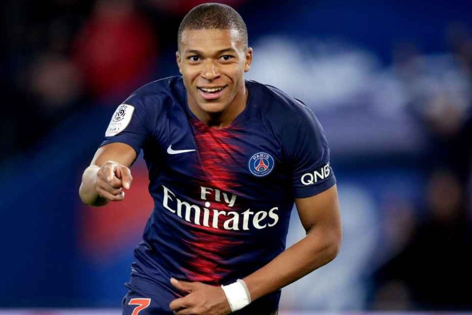 包含激烈对抗演绎完美足球风暴,精彩连连的词条 包含激烈对抗演绎完美足球风暴,精彩连连的词条