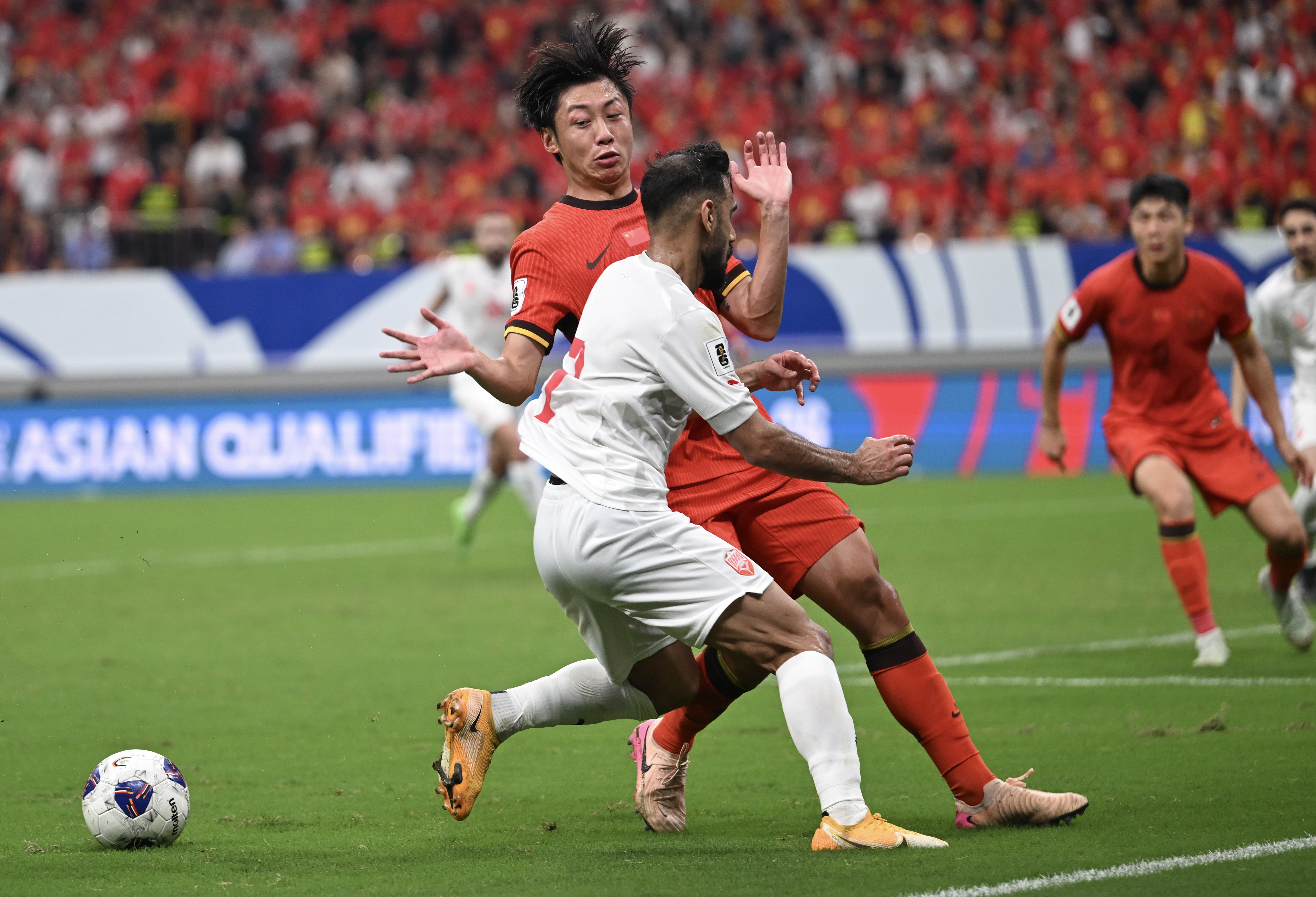 足球锦标赛近况:球队实力势均力敌,胜负难定的简单介绍 足球锦标赛近况:球队实力势均力敌,胜负难定的简单介绍