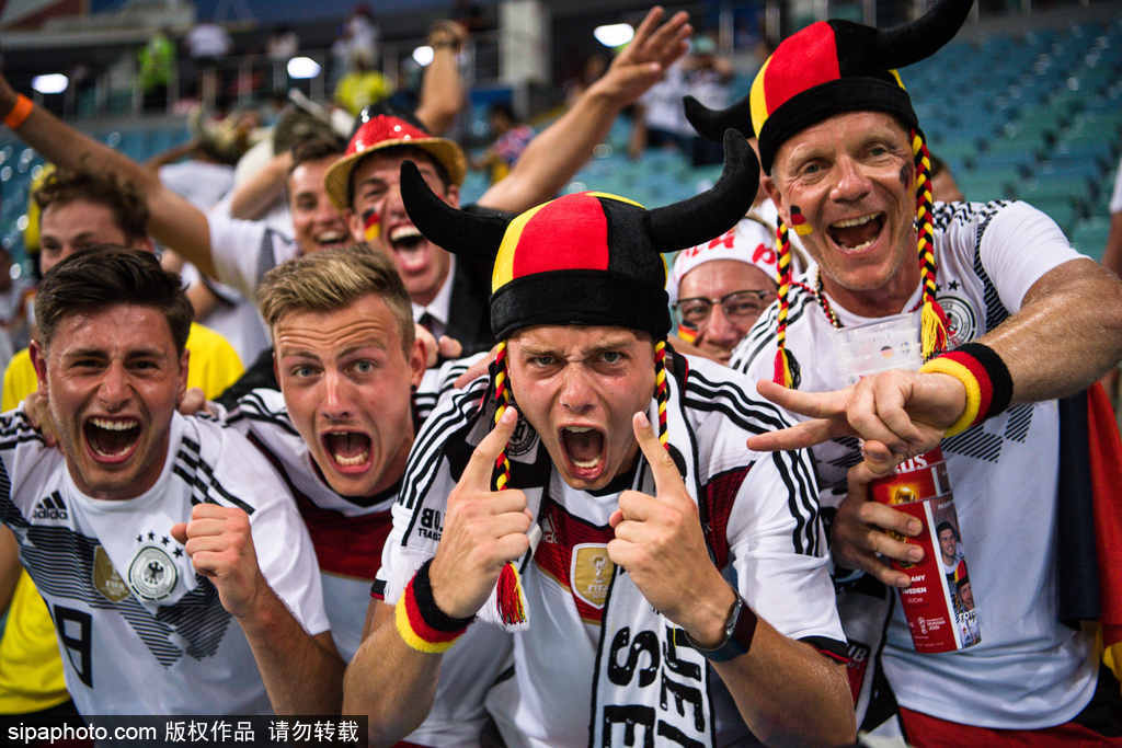 德国队险胜瑞典队,梁靖崑扛起全队 德国队险胜瑞典队,梁靖崑扛起全队