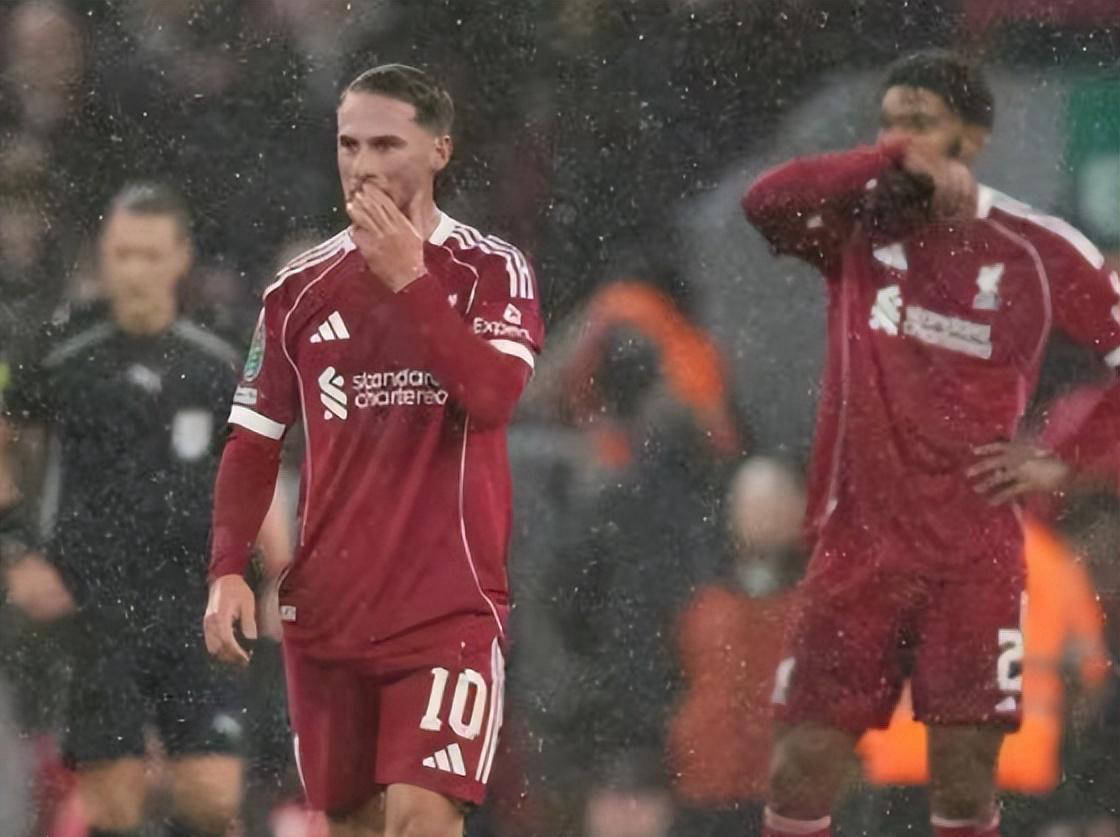 狼队客场惨败斯旺西,表现疲态 狼队客场惨败斯旺西,表现疲态